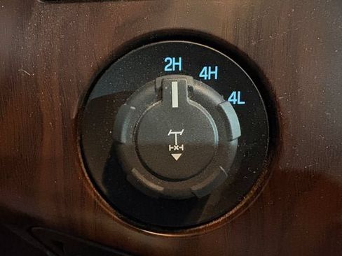 Used 2016 Ford F250 Lariat w/ Lariat Ultimate Package AWD/4WD image 21