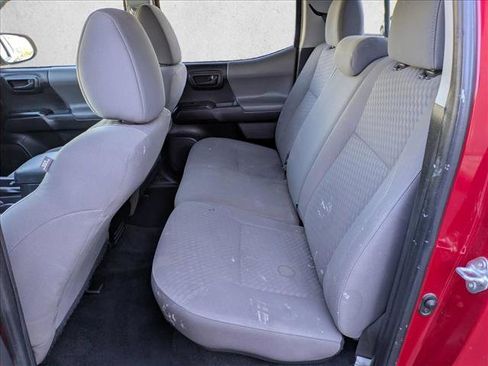 Used 2022 Toyota Tacoma SR image 18