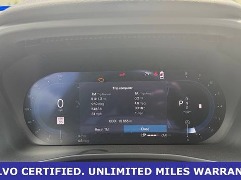 Certified 2025 Volvo XC40 B5 Plus AWD/4WD image 20