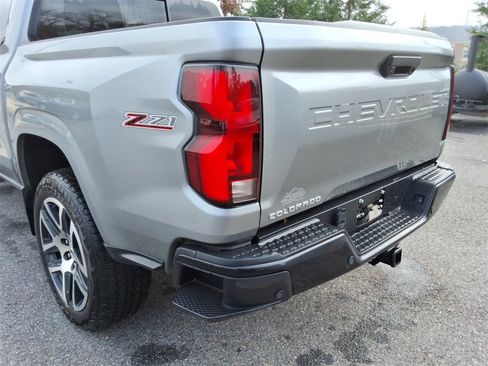 Certified 2024 Chevrolet Colorado Z71 w/ Z71 Convenience Package 2 image 13