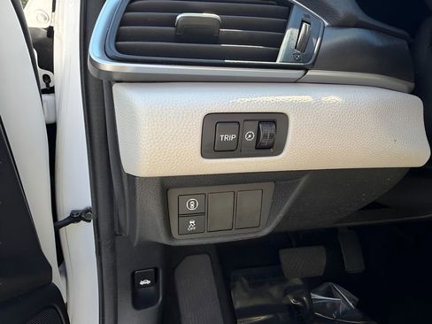 Used 2019 Honda Accord LX image 17
