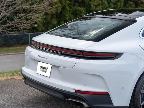 Certified 2025 Porsche Panamera image 14