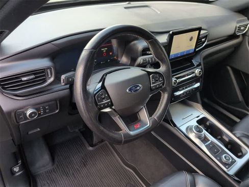 Used 2022 Ford Explorer ST image 10