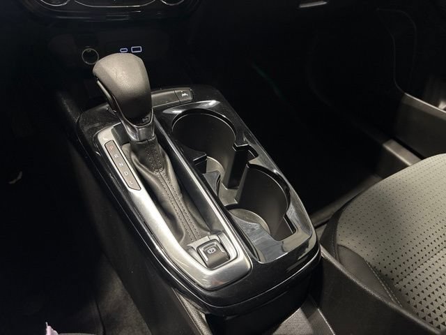 Used 2025 Chevrolet Trax LT FWD image 21