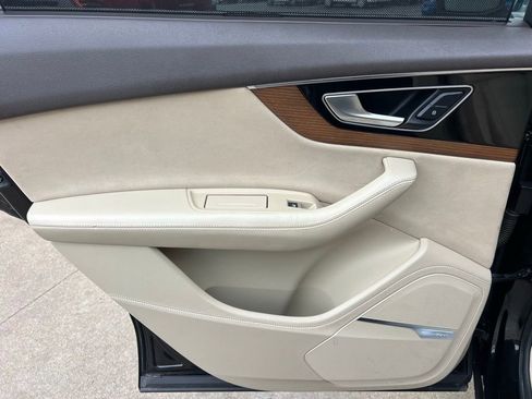 Used 2017 Audi Q7 3.0T Prestige image 23