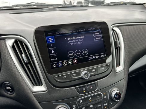 Used 2022 Chevrolet Malibu LT image 16