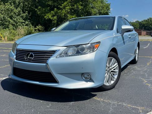 Used 2013 Lexus ES 350 w/ Luxury Pkg FWD image 1