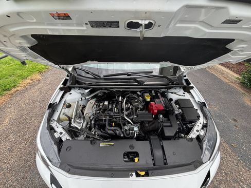 Used 2025 Nissan Sentra SV FWD image 30