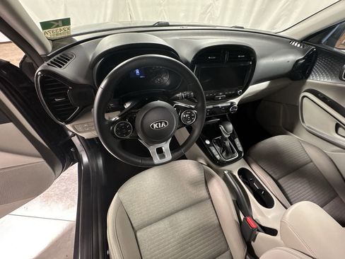Used 2021 Kia Soul EX image 7