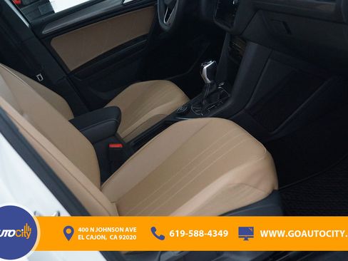 Used 2022 Volkswagen Tiguan SE AWD/4WD image 8