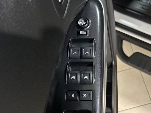 Used 2015 Chevrolet Colorado LT w/ LT Convenience Package image 24