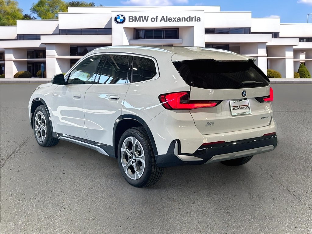Used 2024 BMW X1 xDrive28i AWD/4WD image 7