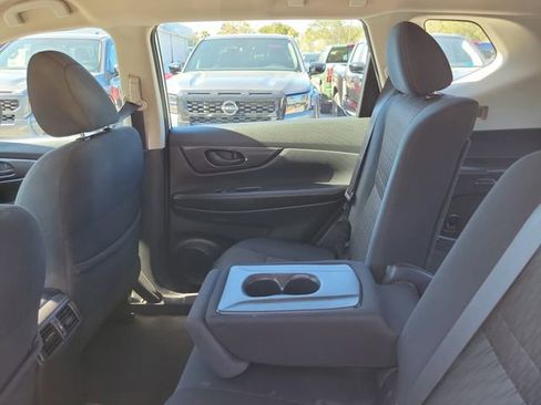 Used 2020 Nissan Rogue S image 26