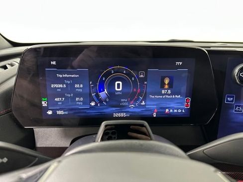 Used 2024 Chevrolet Traverse RS image 17