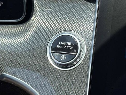Used 2022 Mercedes-Benz C 300 Sedan image 17