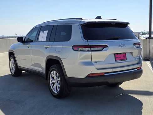 Used 2022 Jeep Grand Cherokee L Limited w/ Luxury Tech Group II image 8