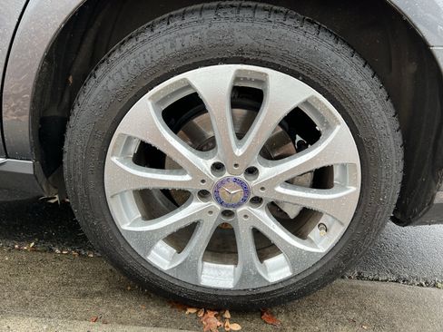 Used 2017 Mercedes-Benz E 300 image 13