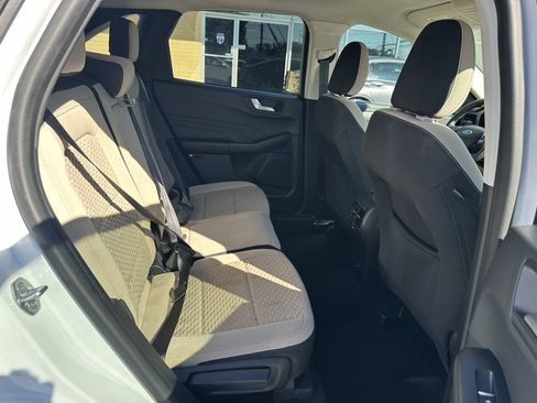 Used 2021 Ford Escape SE w/ Convenience Package image 18