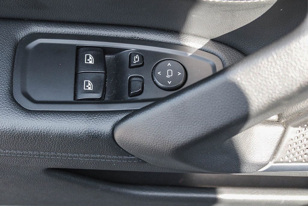 Used 2022 BMW Z4 sDrive30i w/ Driving Assistance Package RWD image 19