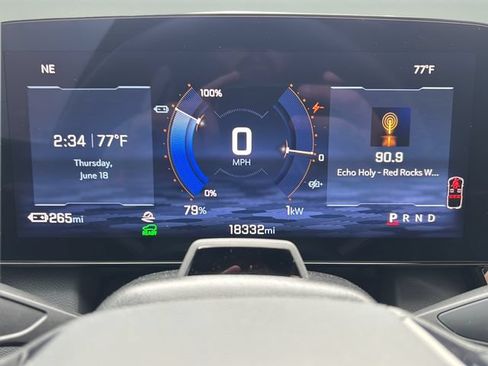 Used 2024 Chevrolet Equinox EV RS FWD image 24