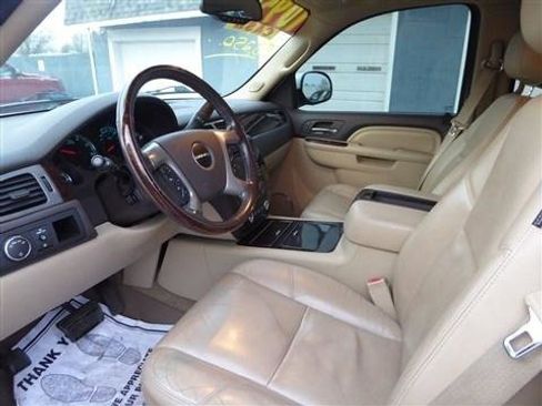 Used 2011 GMC Yukon Denali image 16