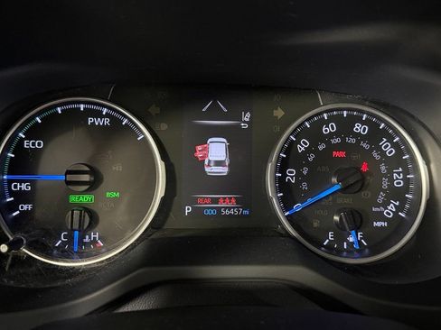 Used 2020 Toyota RAV4 XLE w/ XLE Grade Weather Package AWD/4WD image 17