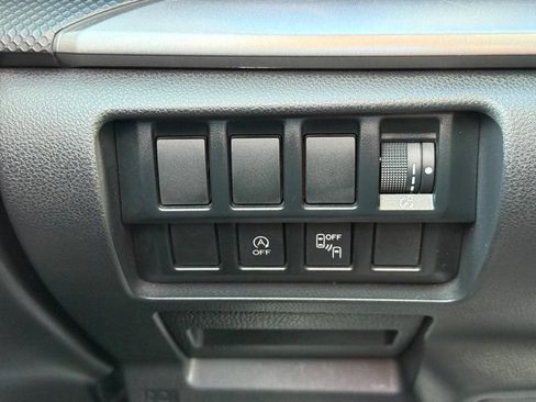 Used 2020 Subaru Forester Premium w/ Popular Package #1 AWD/4WD image 29