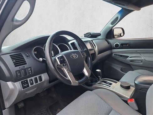 Used 2014 Toyota Tacoma PreRunner w/ TRD Sport Package image 8