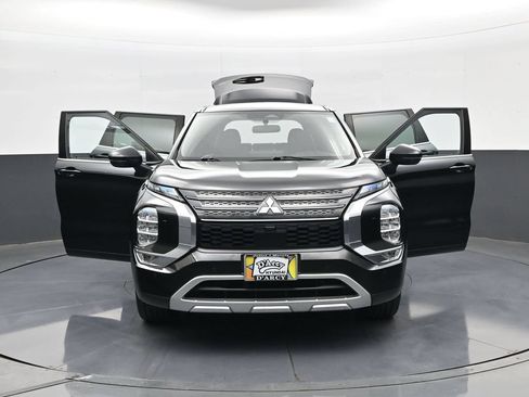 Used 2022 Mitsubishi Outlander SE AWD/4WD image 32
