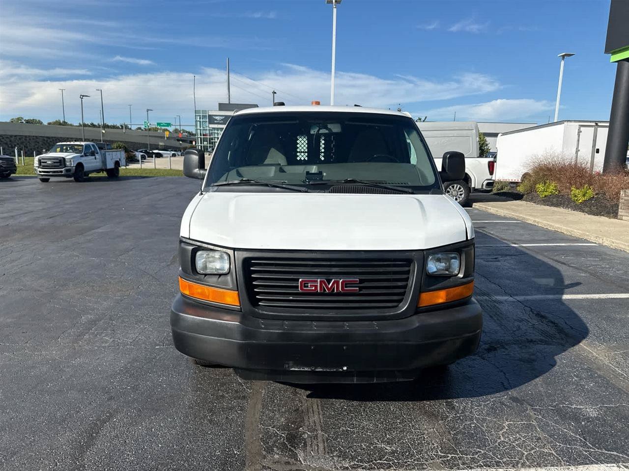 Used 2014 GMC Savana 2500 w/ Cold Climate Package RWD image 3