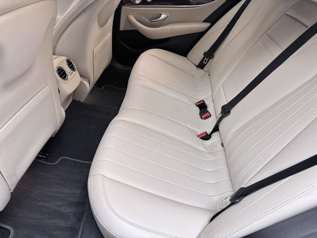 Used 2020 Mercedes-Benz E 350 4MATIC Sedan w/ Premium Package image 13