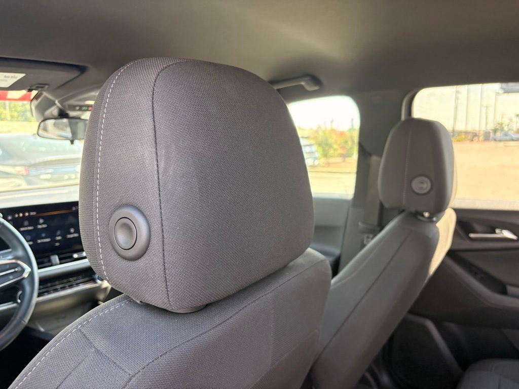 Used 2025 Chevrolet Equinox LT FWD image 27