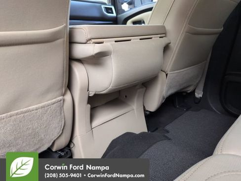 Used 2019 Nissan Titan SV AWD/4WD image 26