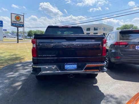 Used 2023 Chevrolet Silverado 1500 LT AWD/4WD image 5