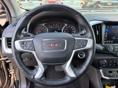 Used 2024 GMC Terrain SLT AWD/4WD image 22