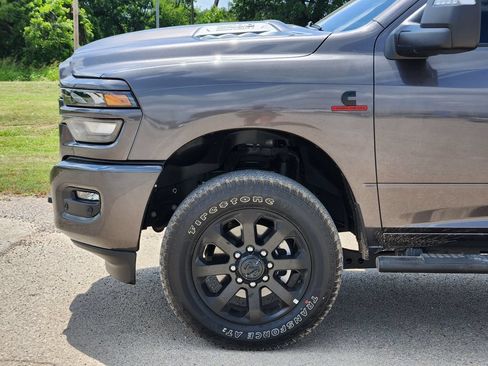 Used 2026 RAM 2500 Tradesman AWD/4WD image 8