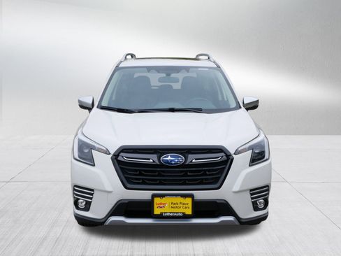 Used 2022 Subaru Forester Touring image 2