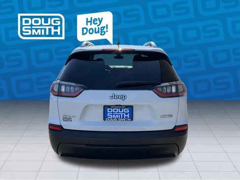 Used 2021 Jeep Cherokee Latitude Plus image 5