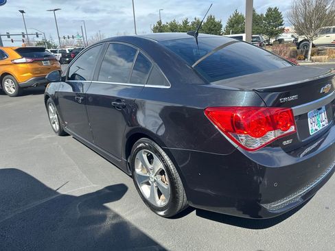 Used 2011 Chevrolet Cruze LT w/ RS Package image 2