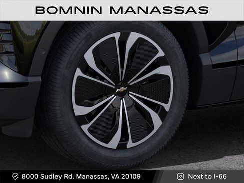 New 2025 Chevrolet Blazer EV LT image 9