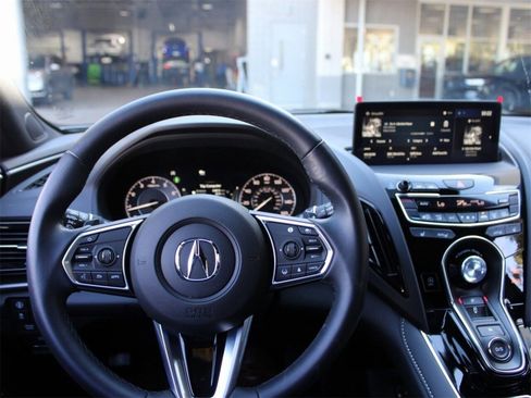 Certified 2025 Acura RDX SH-AWD image 34