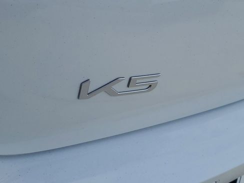 New 2026 Kia K5 EX image 27