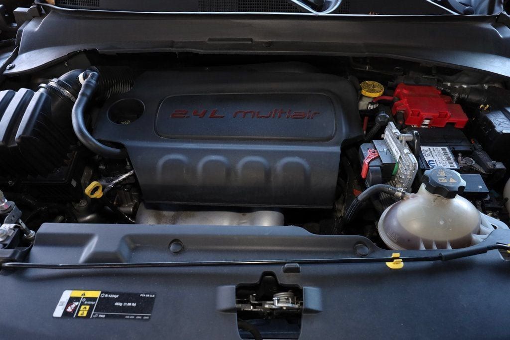 Used 2021 Jeep Compass Latitude FWD image 33