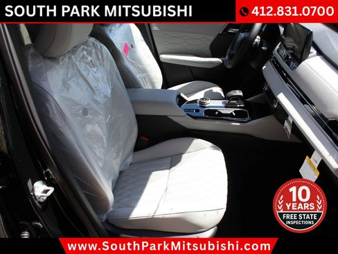 New 2026 Mitsubishi Outlander SEL image 14