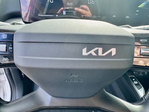 New 2026 Kia Sorento S AWD/4WD image 17
