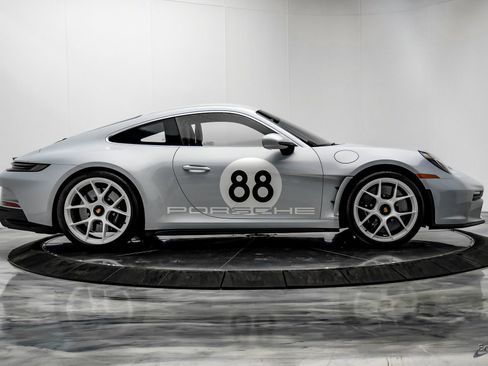Used 2024 Porsche 911 GT3 RS image 22