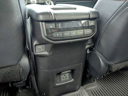 Used 2025 Toyota Grand Highlander FWD image 17