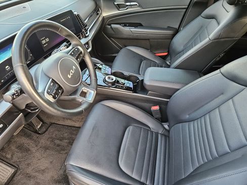 Certified 2025 Kia Sportage SX Prestige AWD/4WD image 2