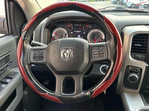 Used 2020 RAM 1500 Classic SLT w/ Luxury Group RWD image 16
