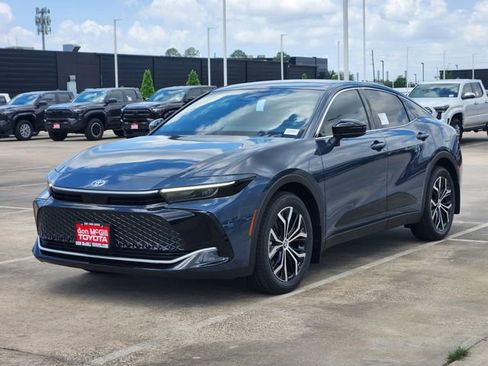 New 2026 Toyota Crown XLE AWD/4WD image 2